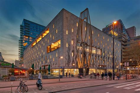 bijenkorf rotterdam uitverkoop